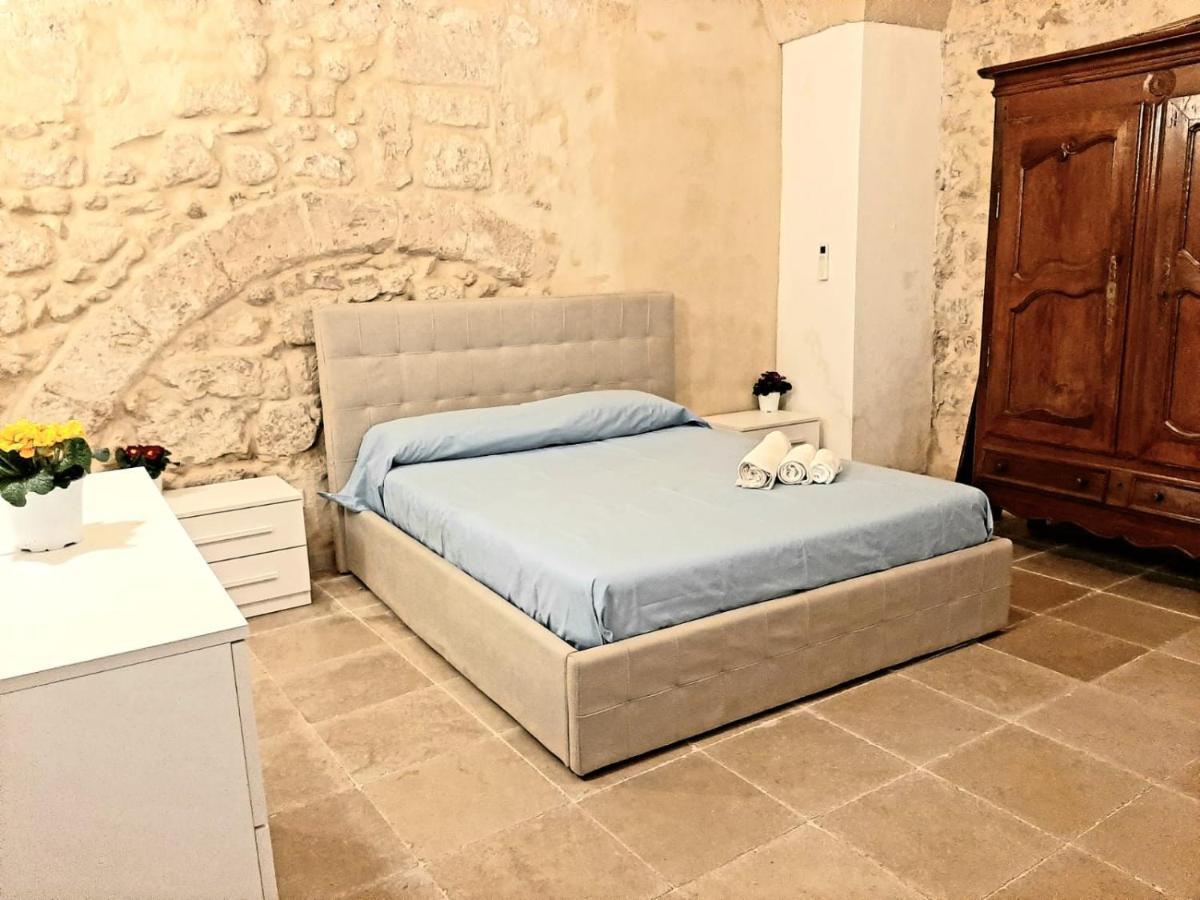Apartamento Dimora Salentina Via Scarambone Lecce Exterior foto
