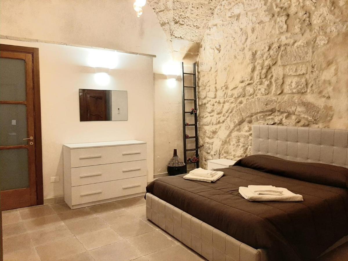 Apartamento Dimora Salentina Via Scarambone Lecce Exterior foto