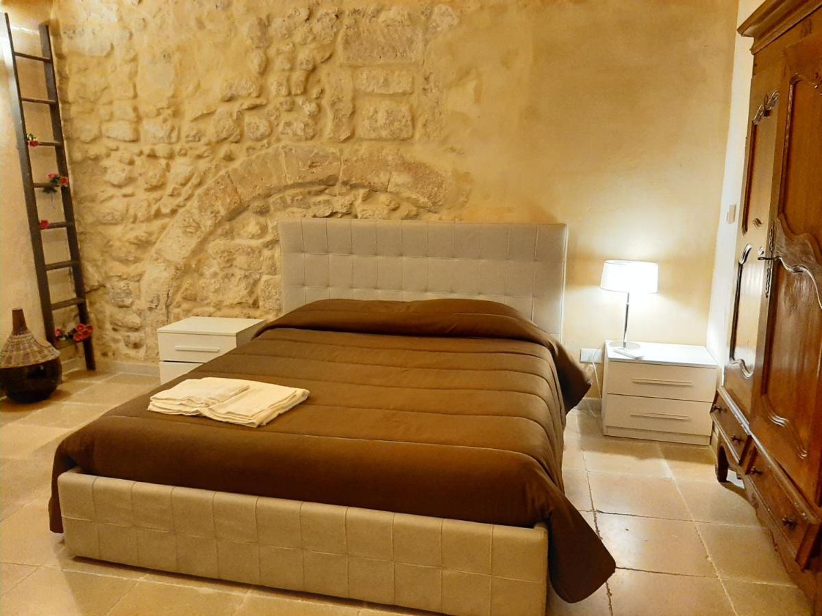 Apartamento Dimora Salentina Via Scarambone Lecce Exterior foto