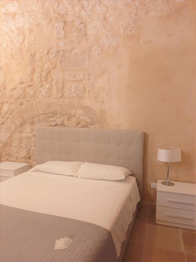 Apartamento Dimora Salentina Via Scarambone Lecce Exterior foto