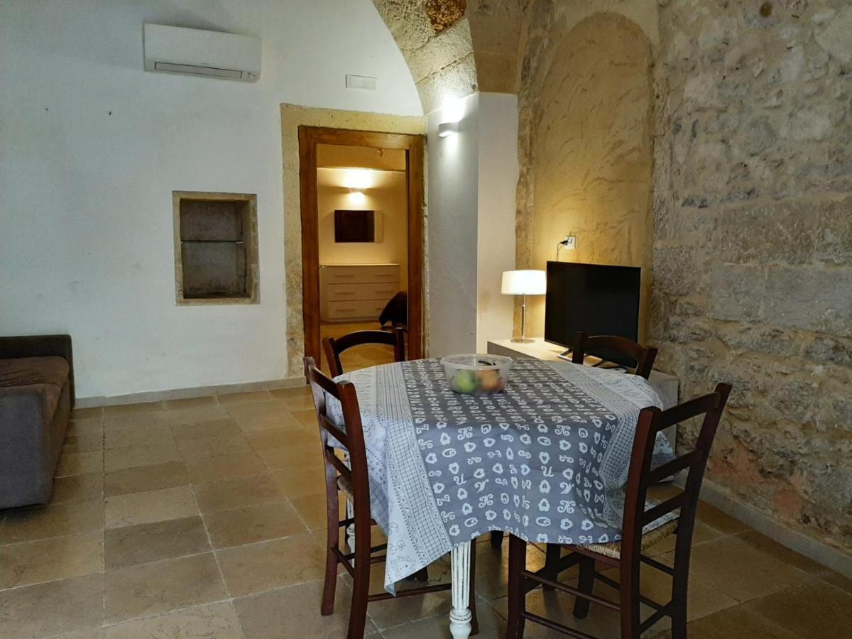 Apartamento Dimora Salentina Via Scarambone Lecce Exterior foto